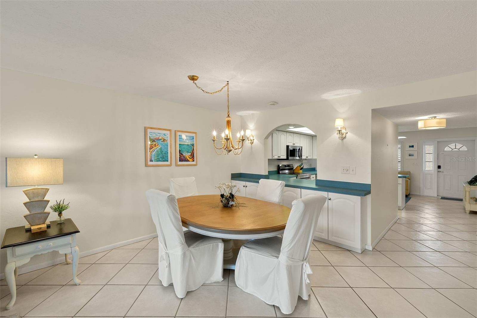 Image 13 of 38 For 1827 41st Street 2e