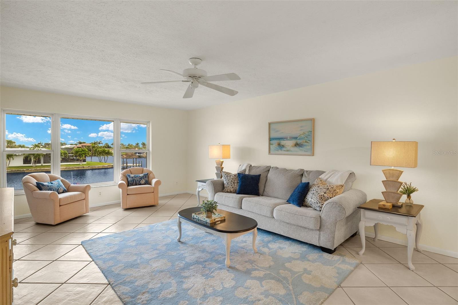 Image 14 of 38 For 1827 41st Street 2e