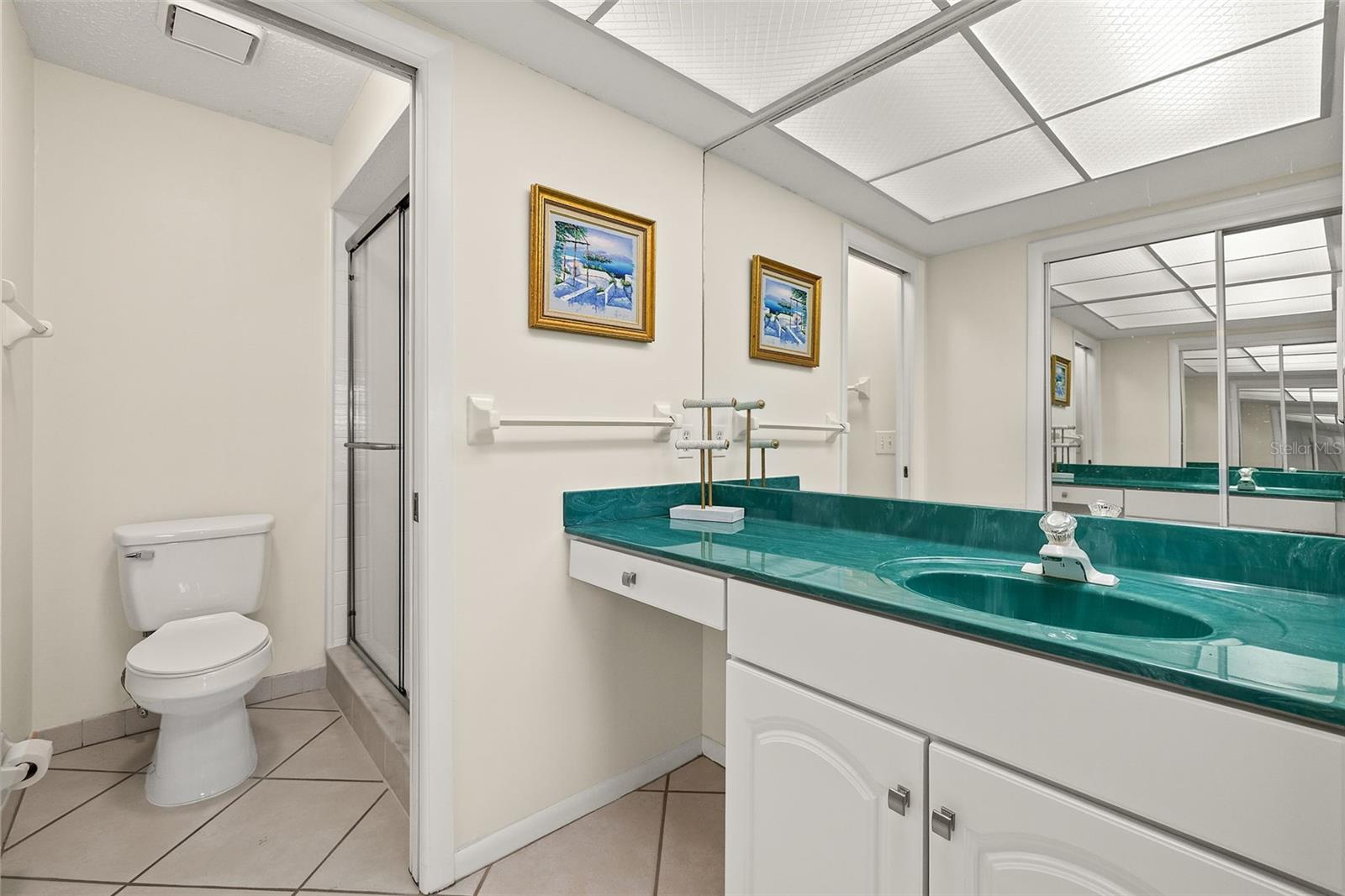 Image 23 of 38 For 1827 41st Street 2e