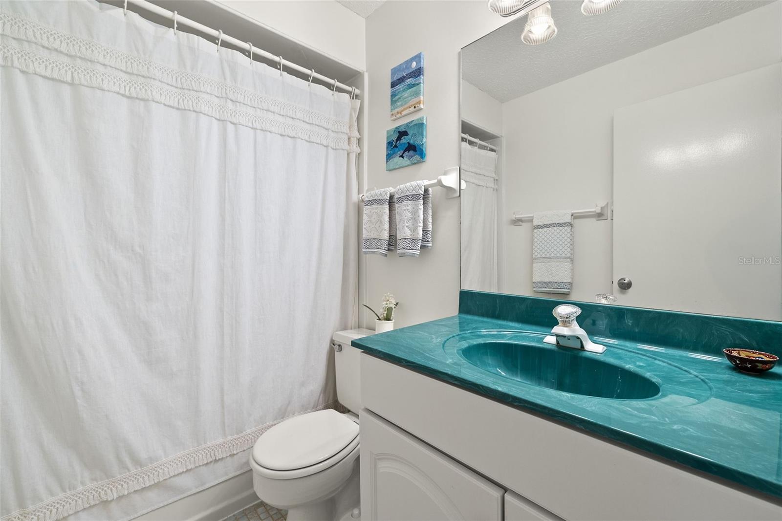 Image 27 of 38 For 1827 41st Street 2e