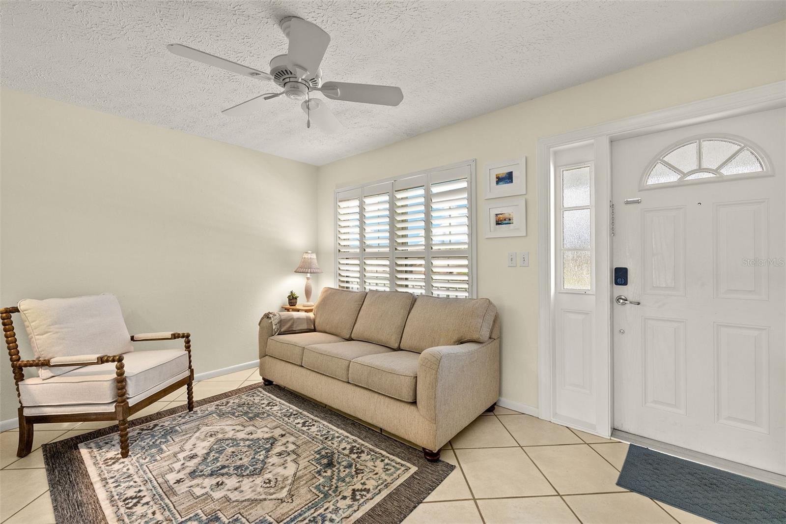 Image 6 of 38 For 1827 41st Street 2e