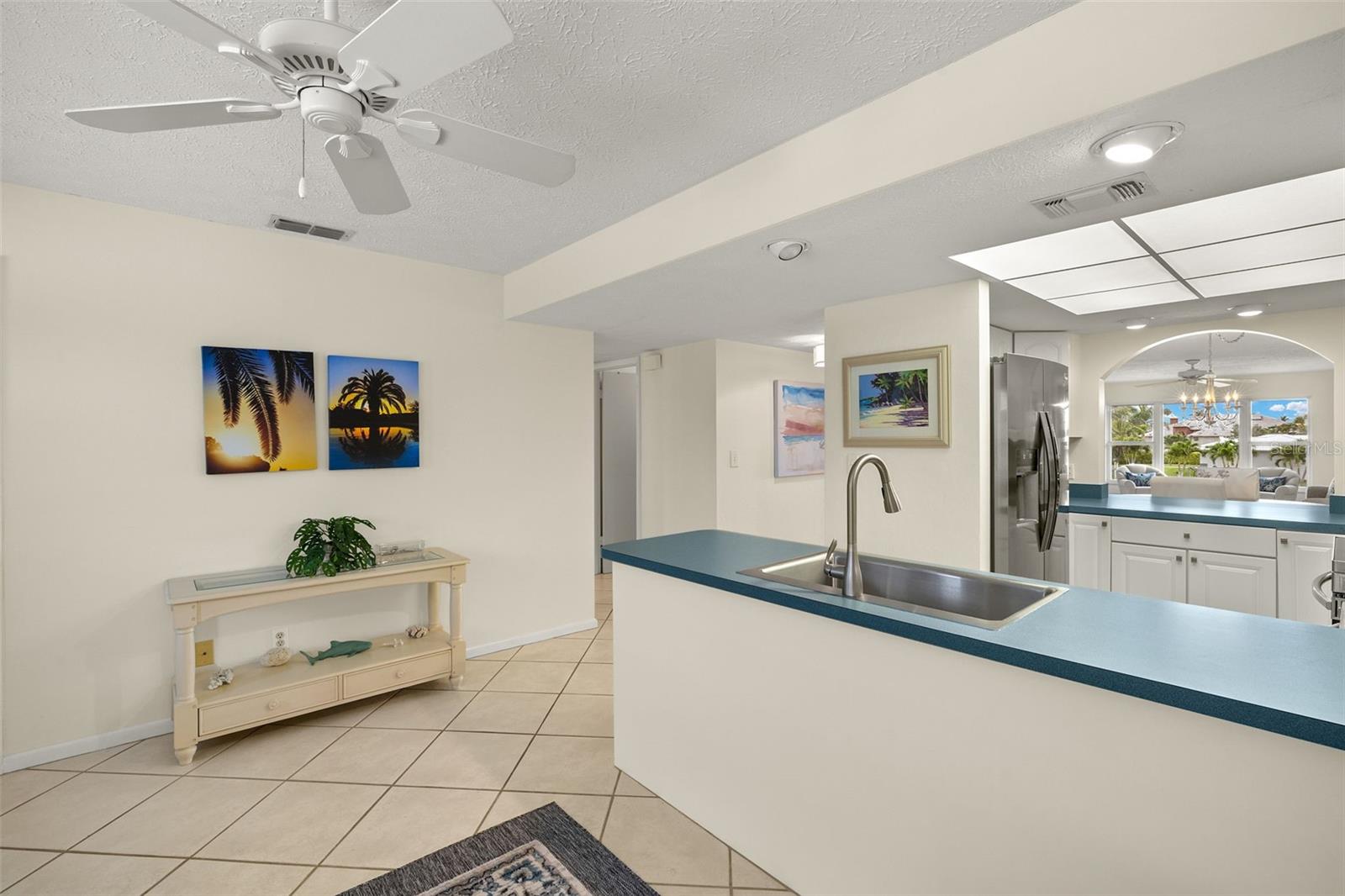 Image 8 of 38 For 1827 41st Street 2e