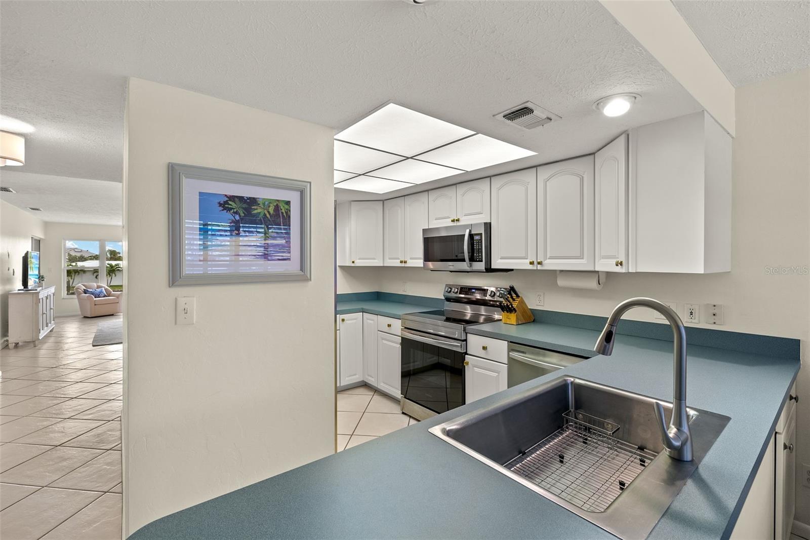 Image 9 of 38 For 1827 41st Street 2e