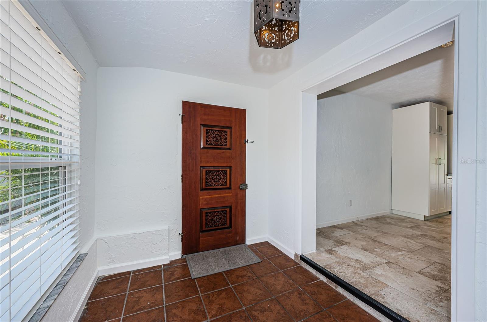 Image 18 of 50 For 8054 38th Avenue N