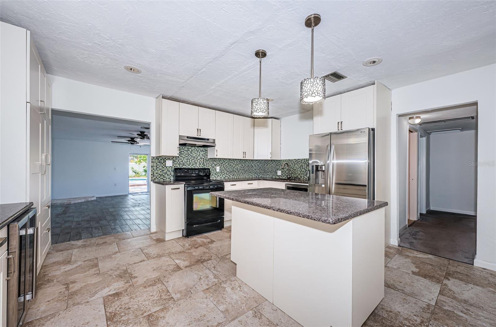 Image 22 of 50 For 8054 38th Avenue N