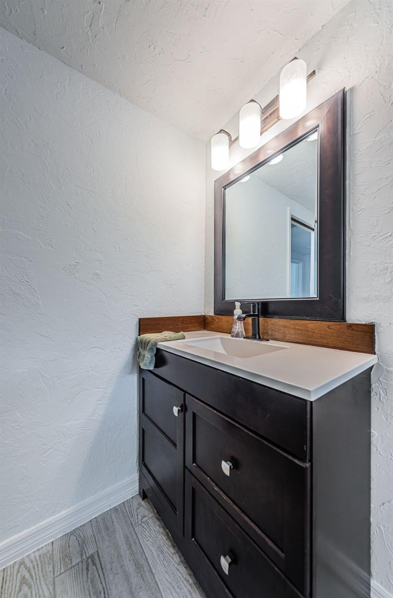 Image 32 of 50 For 8054 38th Avenue N