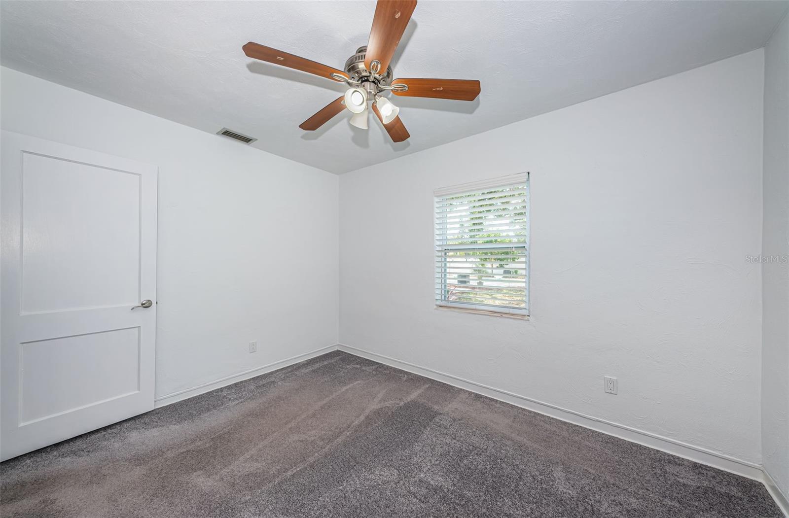 Image 36 of 50 For 8054 38th Avenue N