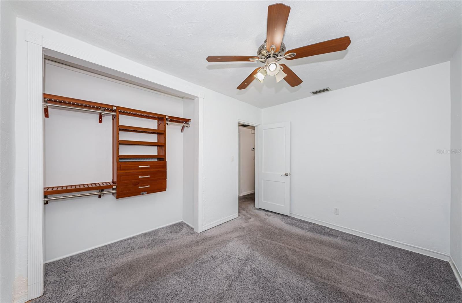 Image 37 of 50 For 8054 38th Avenue N