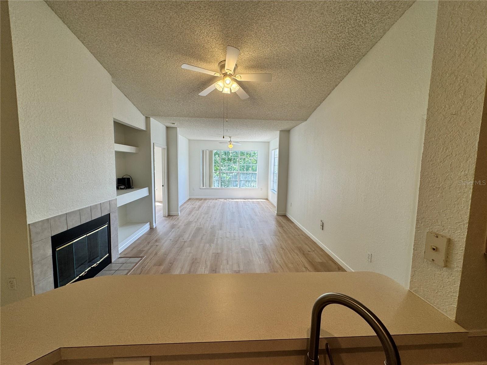 Image 10 of 35 For 13103 Mulberry Park Drive 833