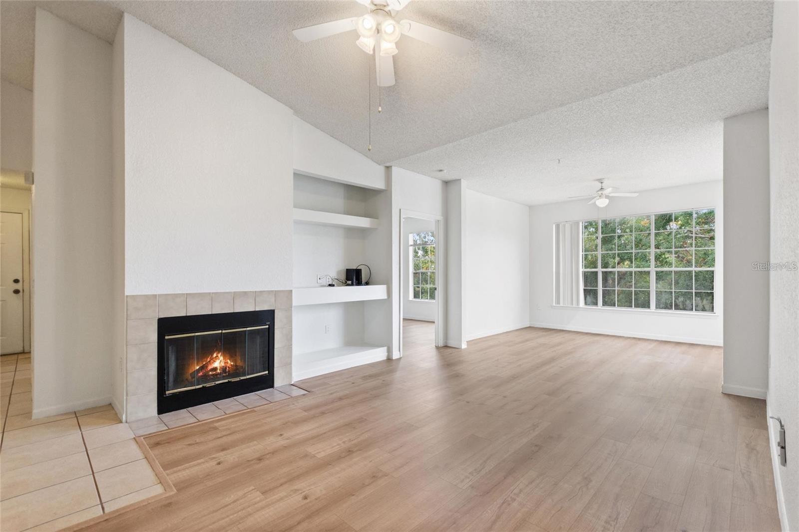 Image 17 of 35 For 13103 Mulberry Park Drive 833