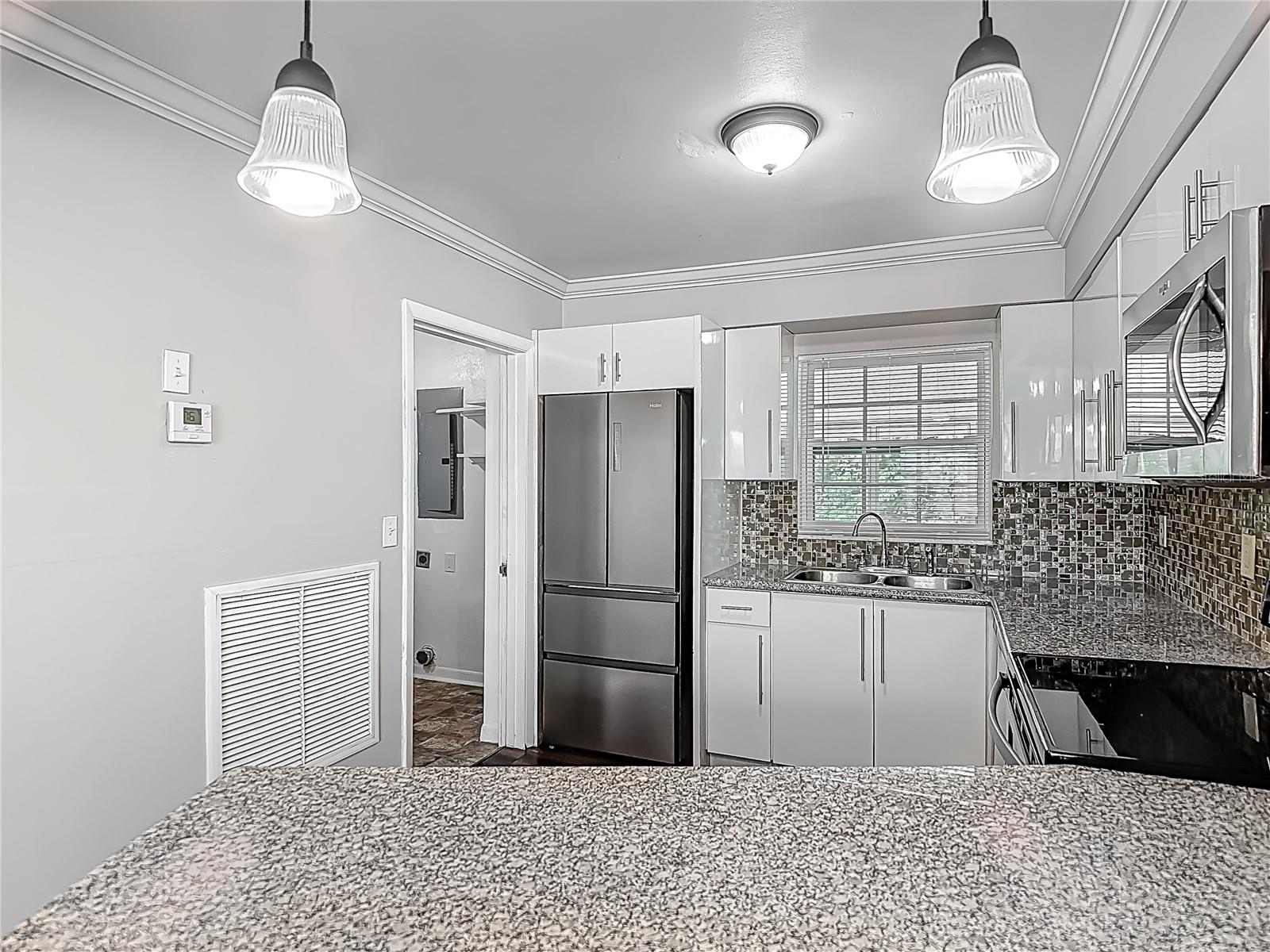 Image 10 of 29 For 7280 Tarrytown Drive
