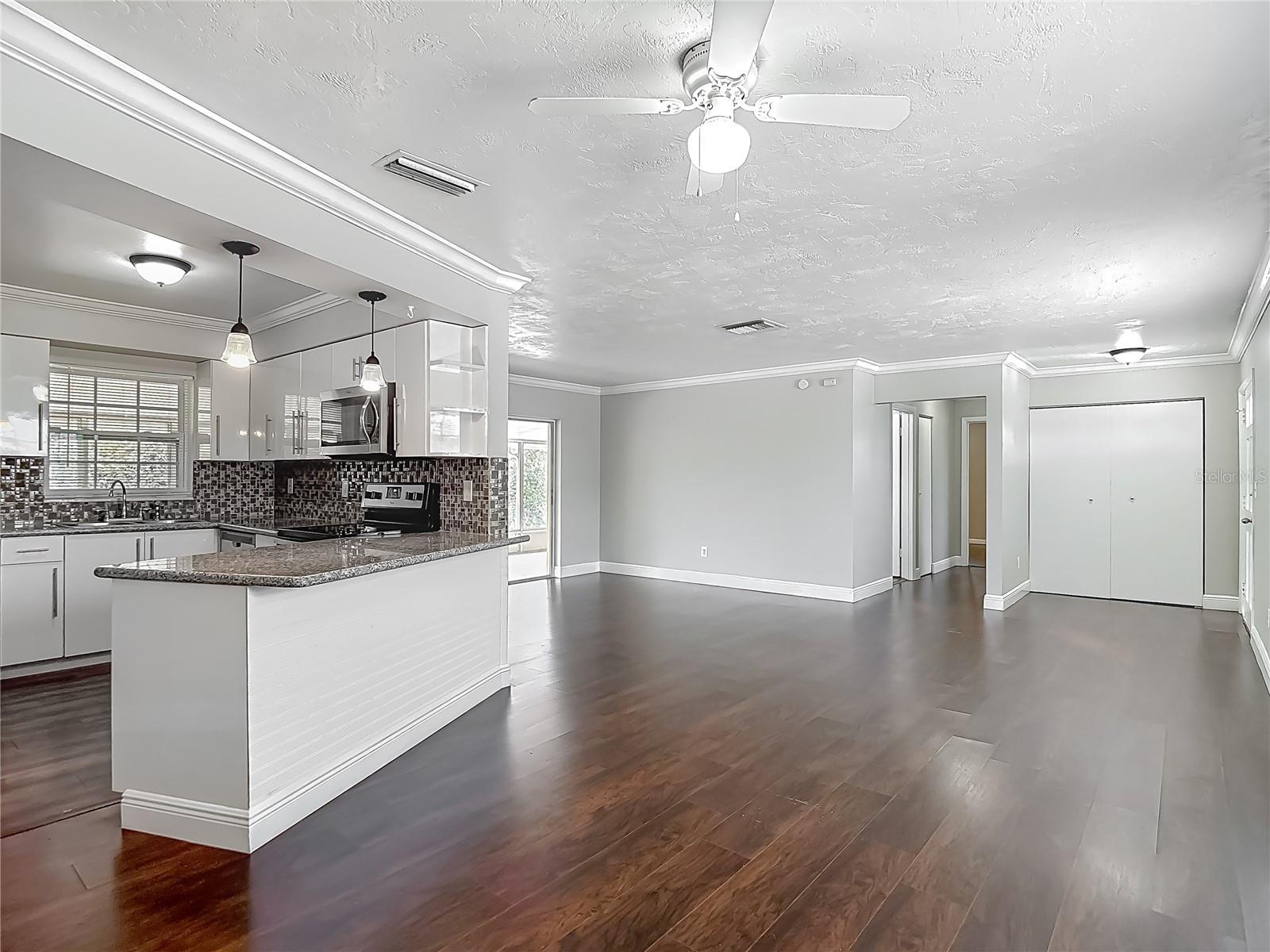 Image 9 of 29 For 7280 Tarrytown Drive