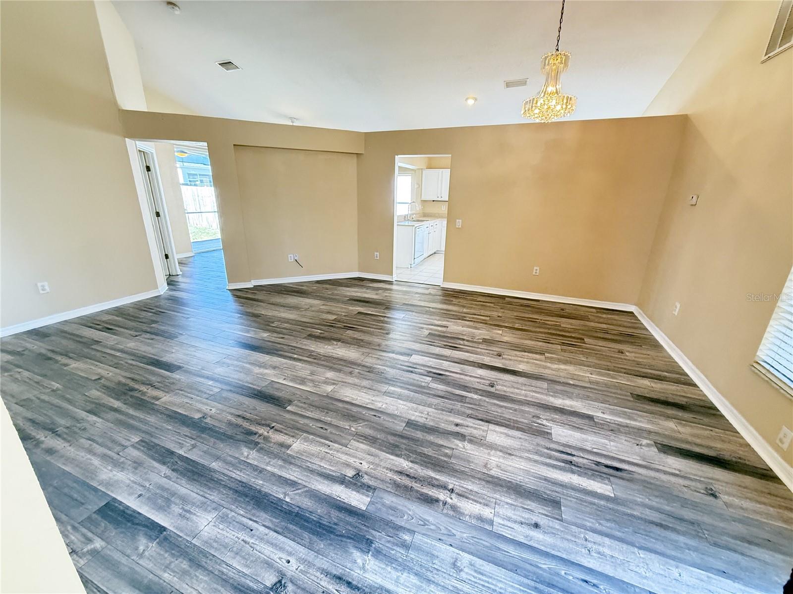 Image 12 of 33 For 13047 Bridleford Drive