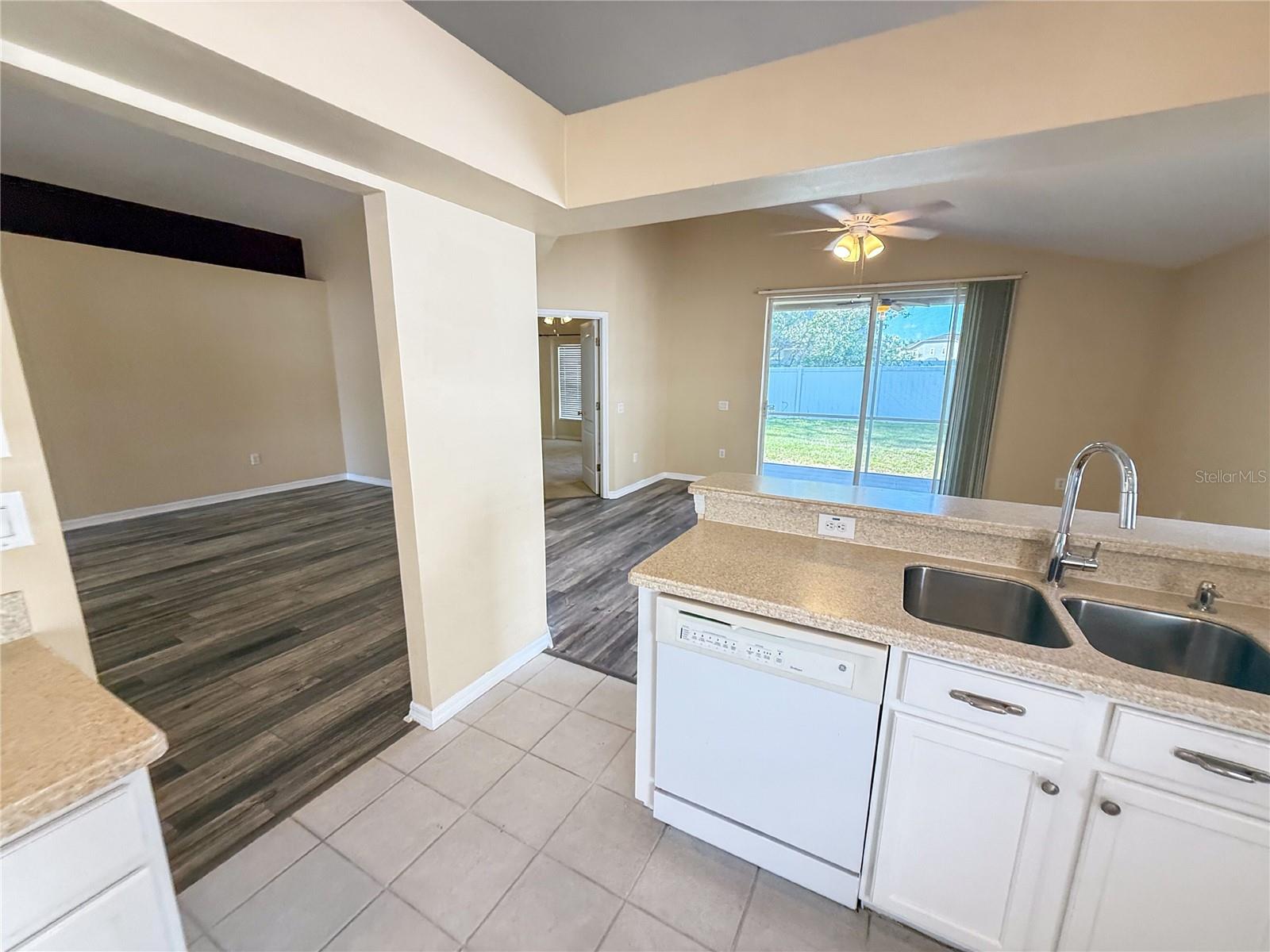 Image 5 of 33 For 13047 Bridleford Drive