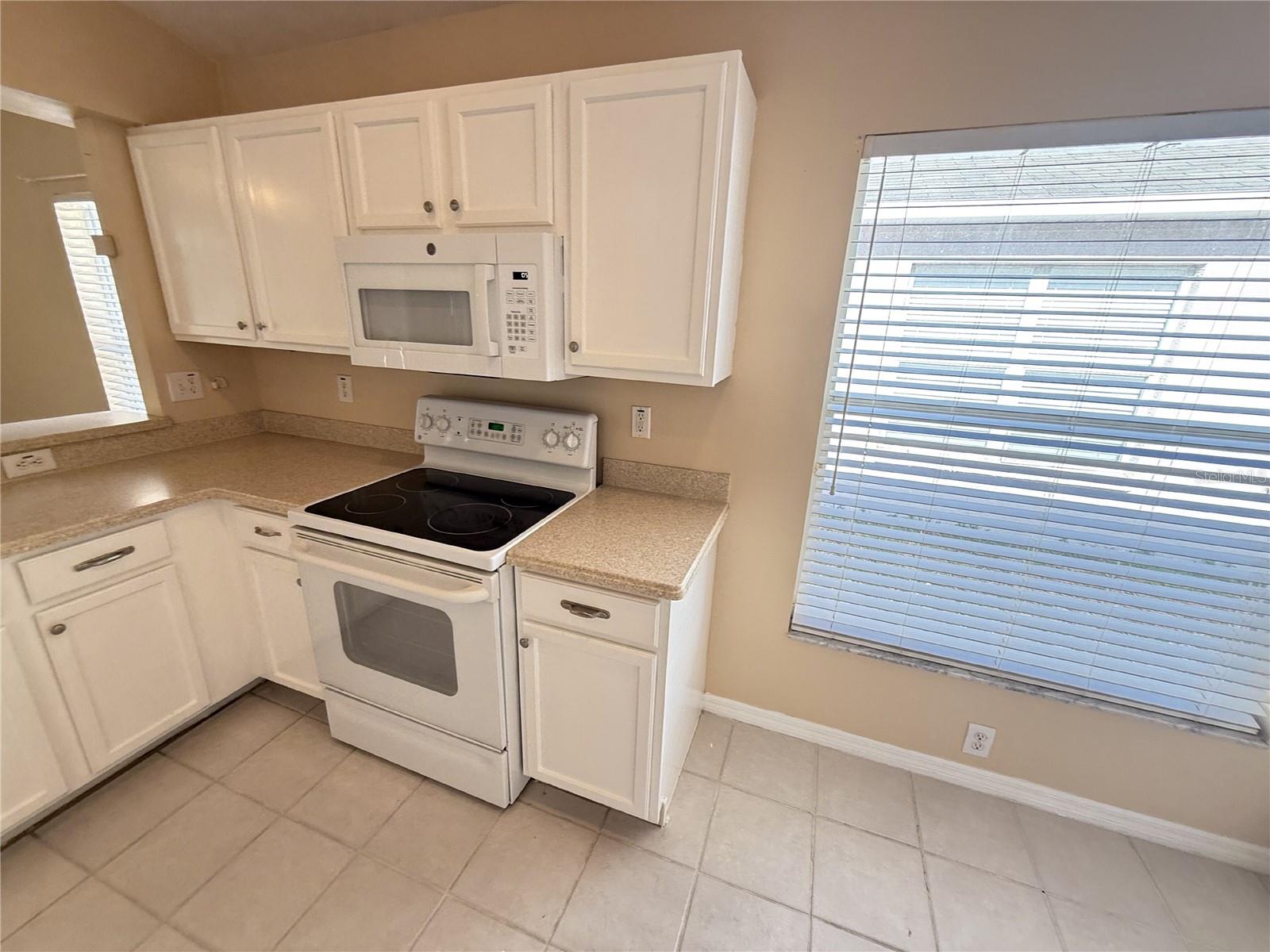 Image 6 of 33 For 13047 Bridleford Drive