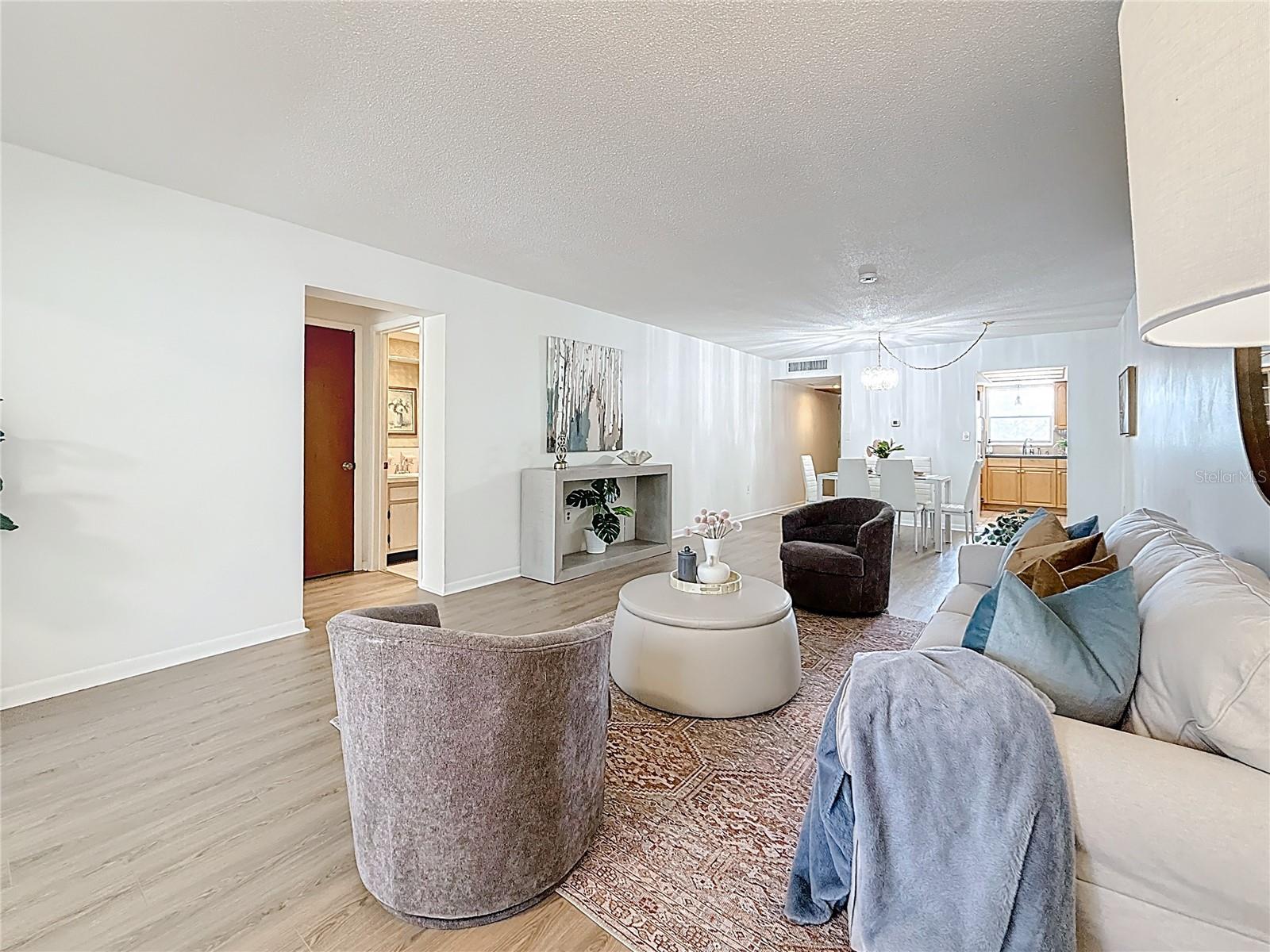 Image 9 of 30 For 5890 38th Avenue N 305