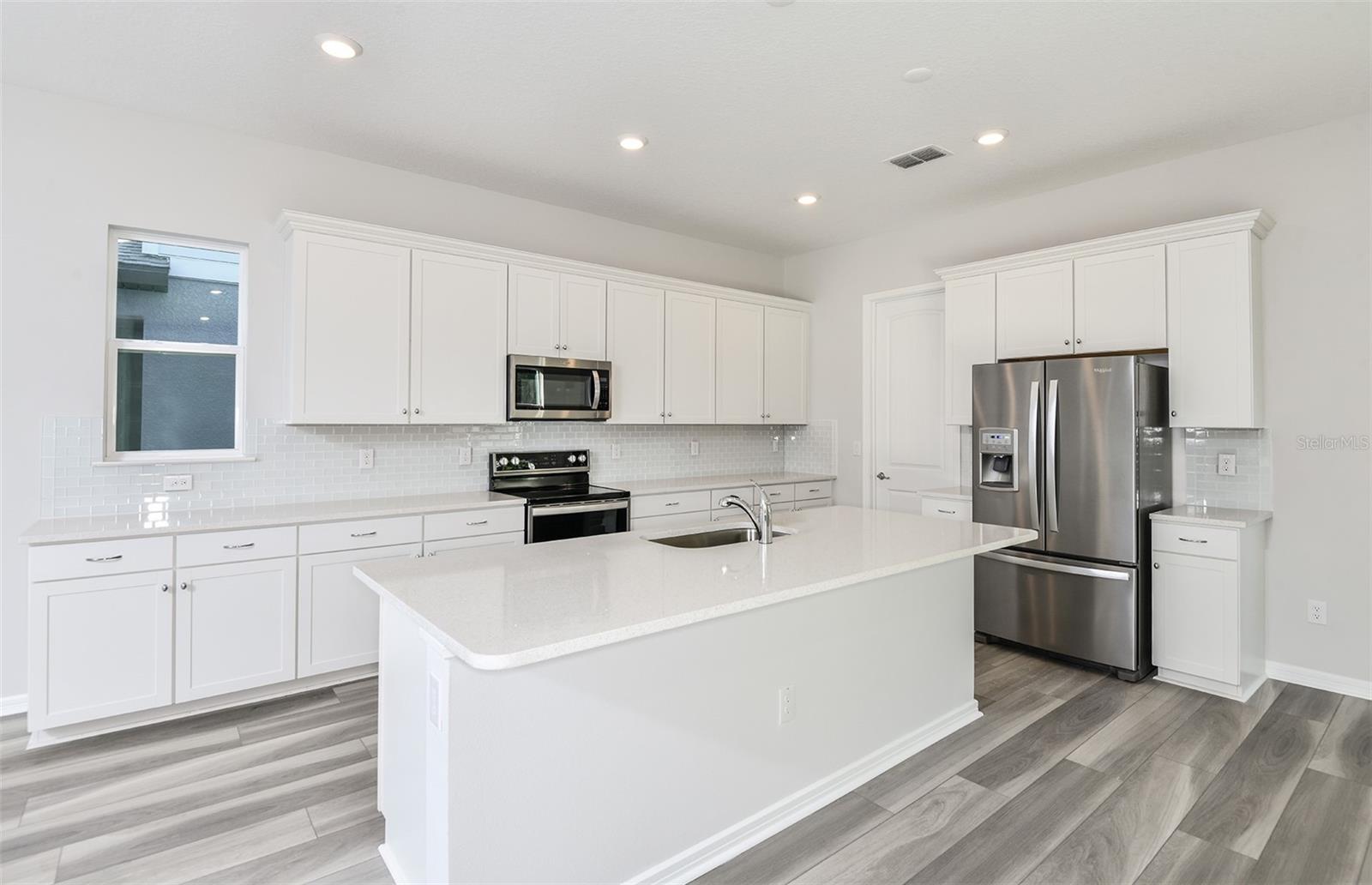 Image 3 of 14 For 9951 Trellis Vine Way