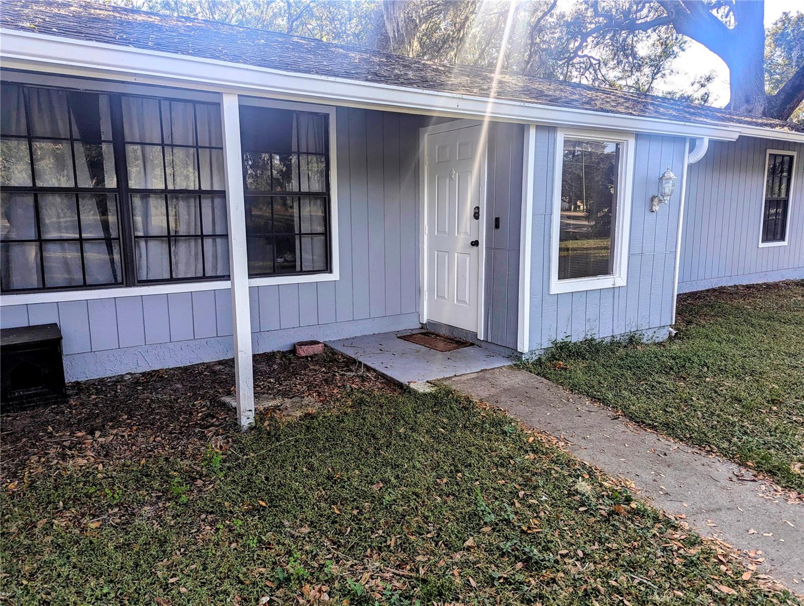 Image 3 of 22 For 37654 Eiland Boulevard