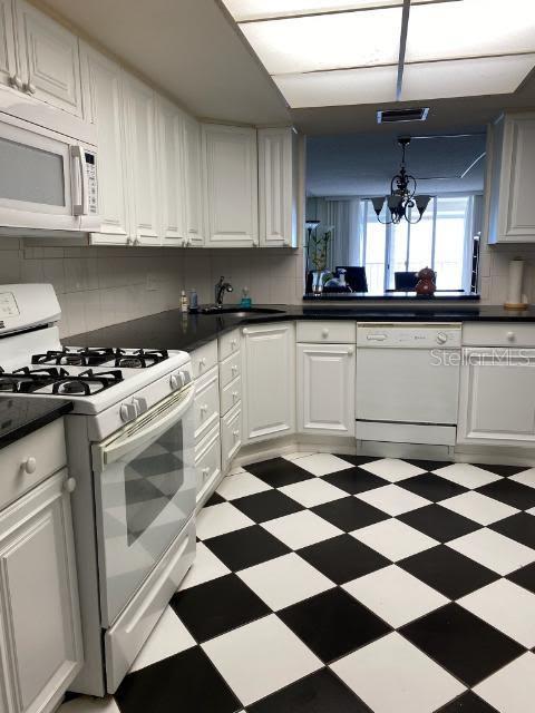 Image 6 of 37 For 6060 Shore Boulevard S 806