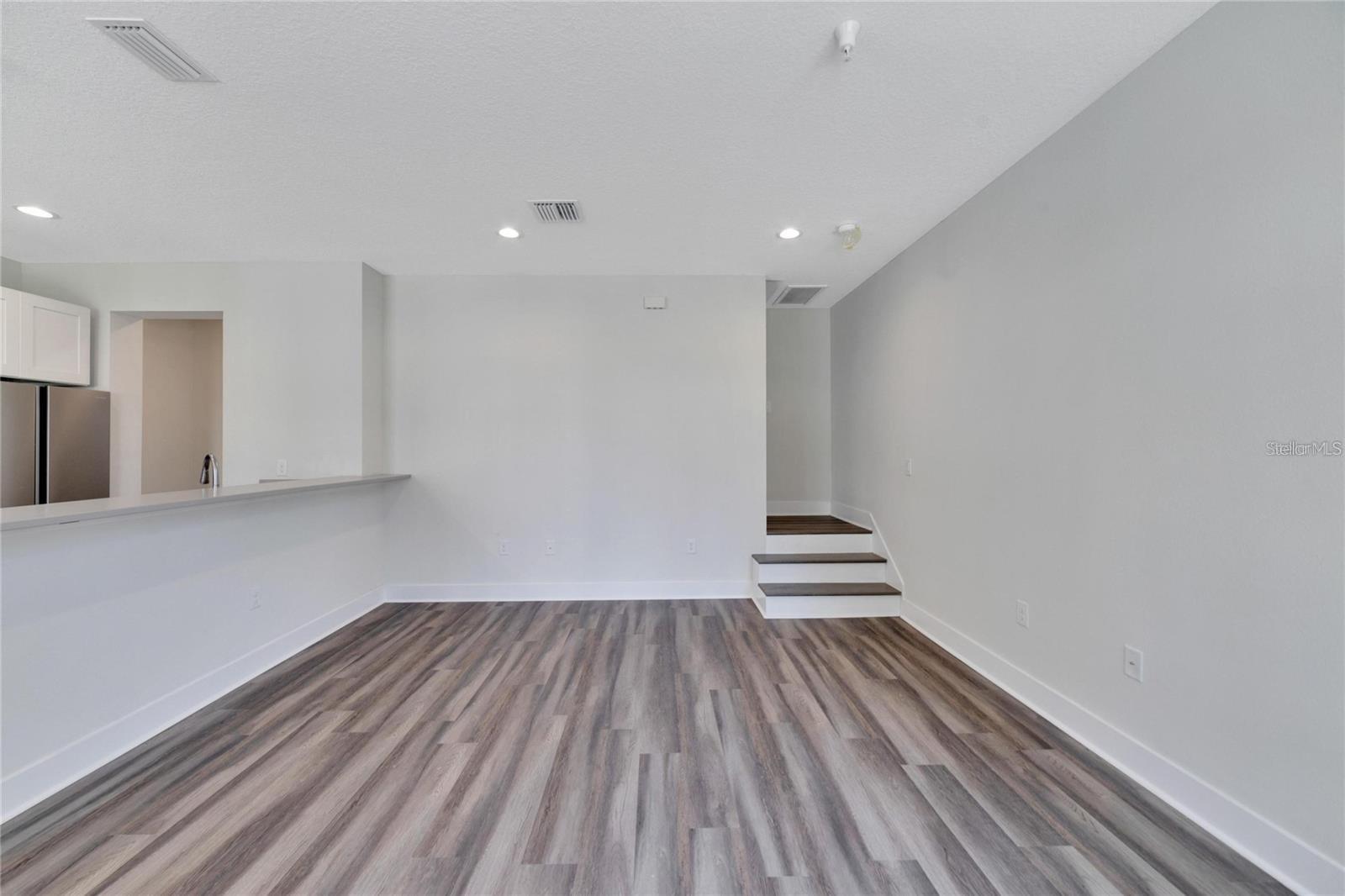 Image 17 of 31 For 833 Calla Terrace N