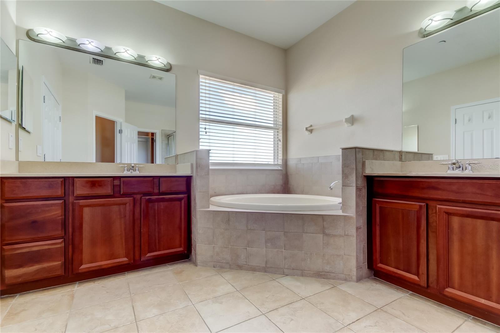 Image 34 of 47 For 12529 Bassbrook Lane