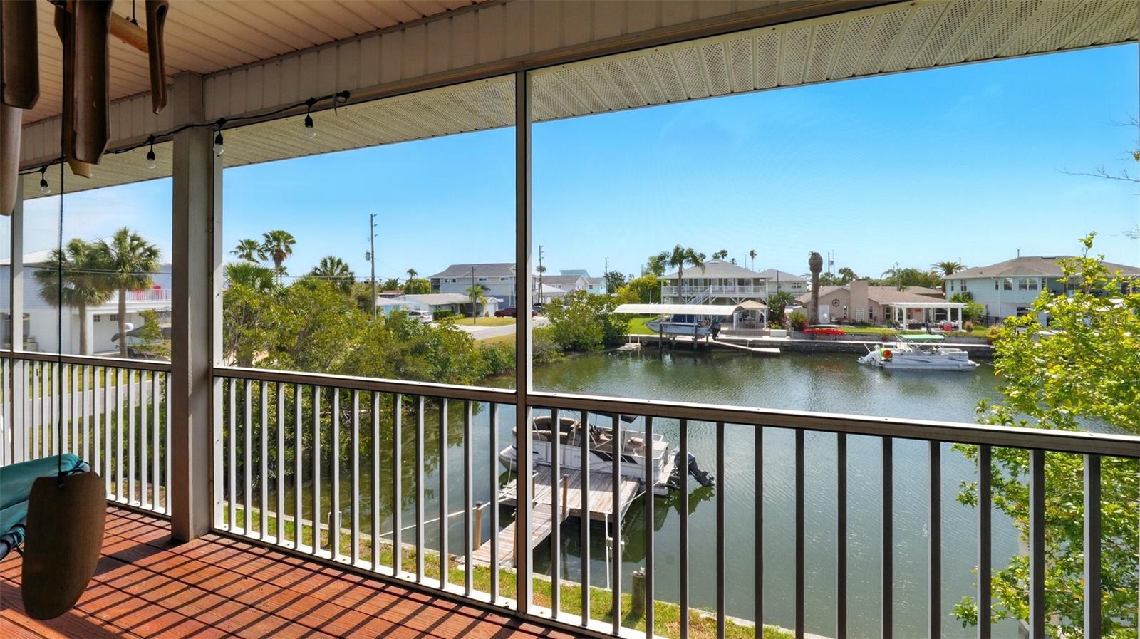Listing photo id 24 for 4396 5th Isle Drive