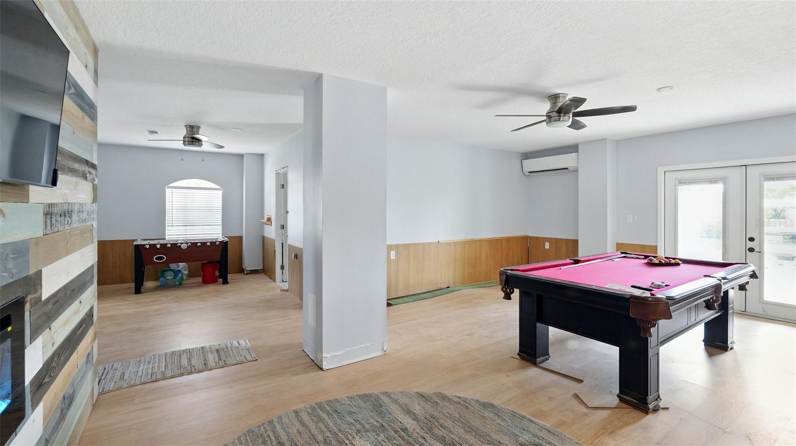 Listing photo id 33 for 4396 5th Isle Drive
