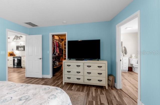 Listing photo id 7 for 4396 5th Isle Drive