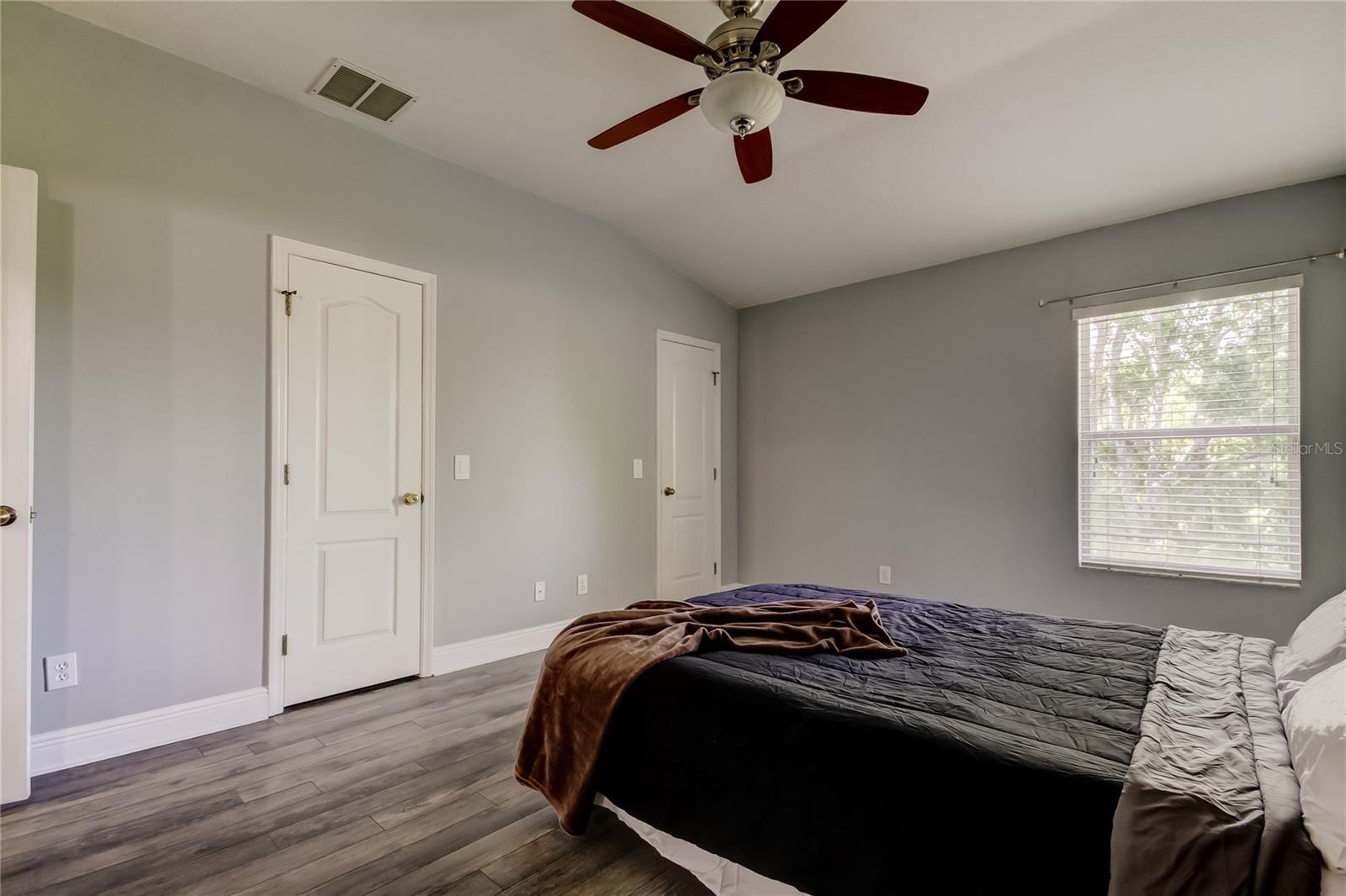 Image 22 of 44 For 1747 Sedgefield Court