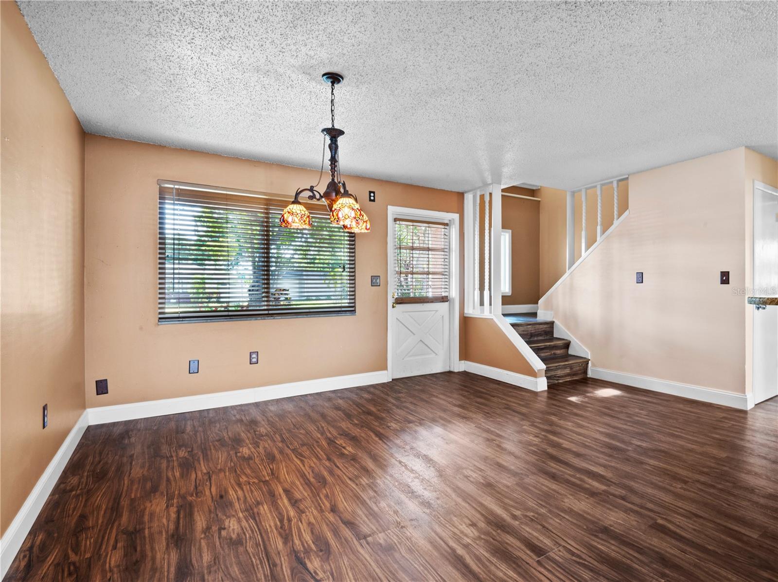 Image 5 of 32 For 771 Murphy Avenue N