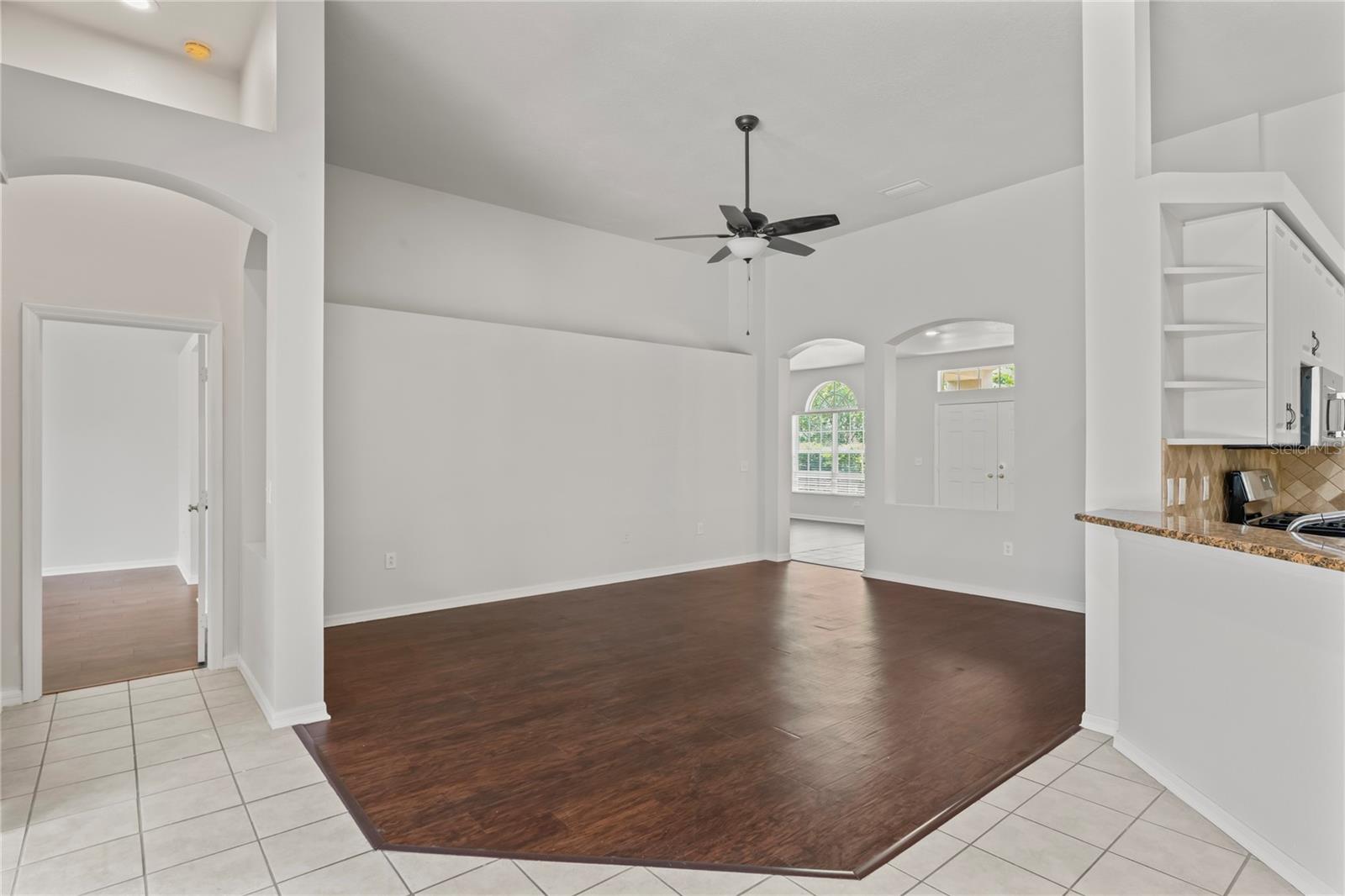 Image 11 of 27 For 16119 Bridgedale Drive