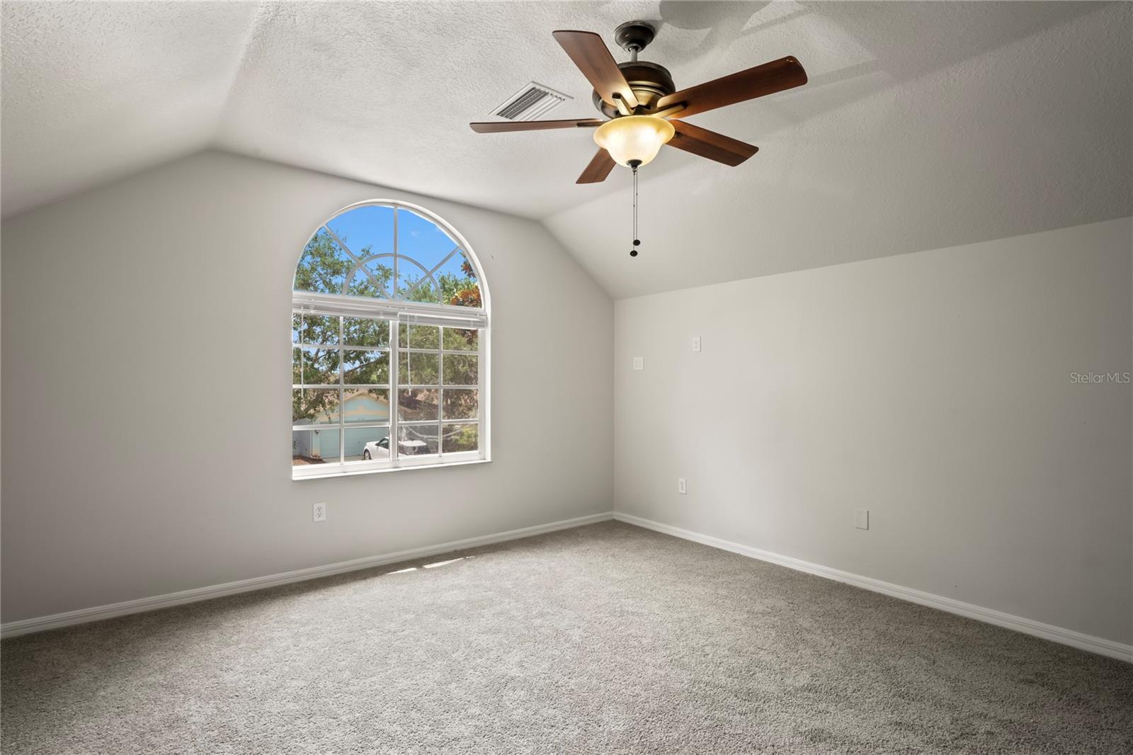 Image 23 of 27 For 16119 Bridgedale Drive