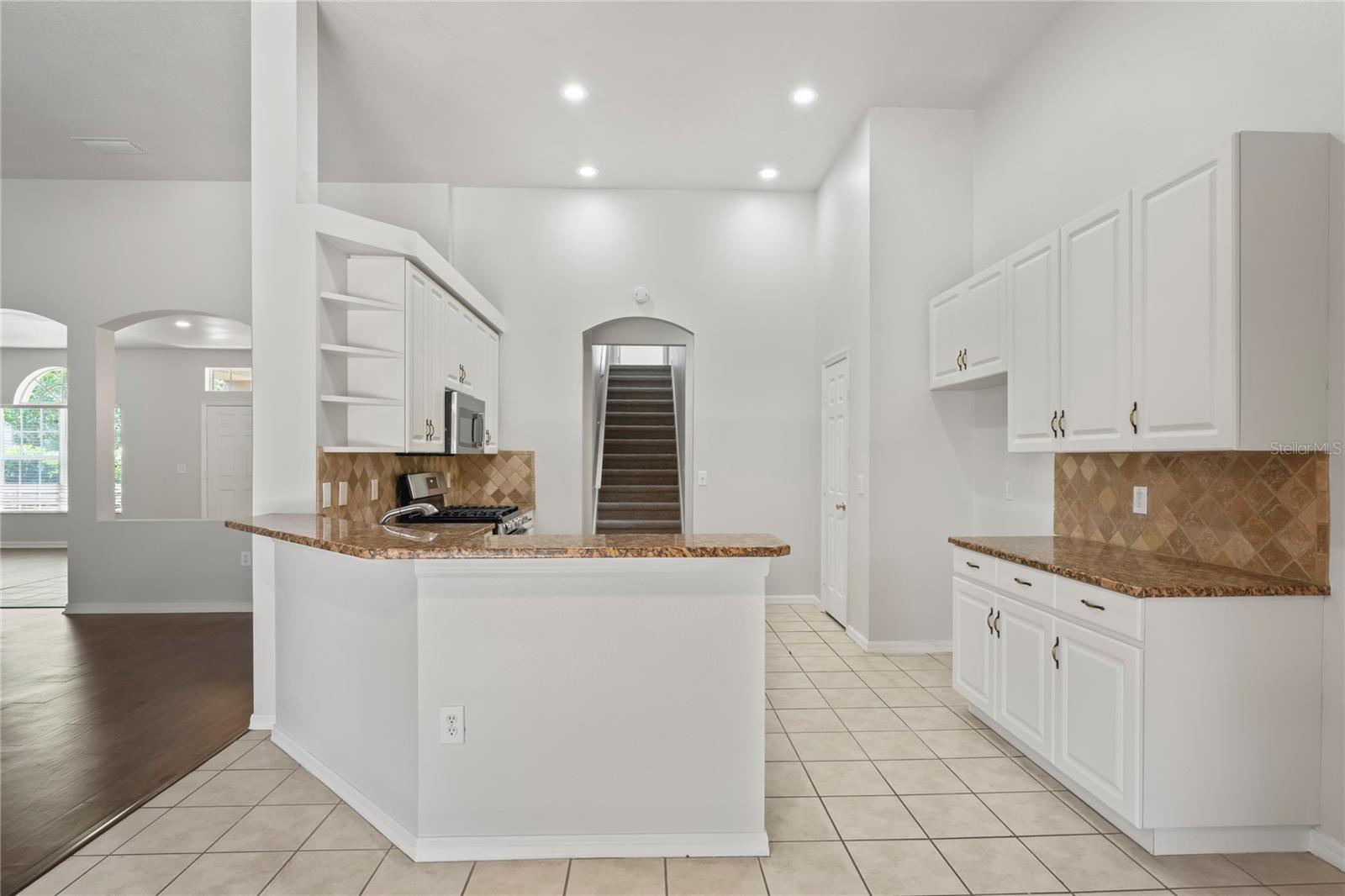 Image 5 of 27 For 16119 Bridgedale Drive