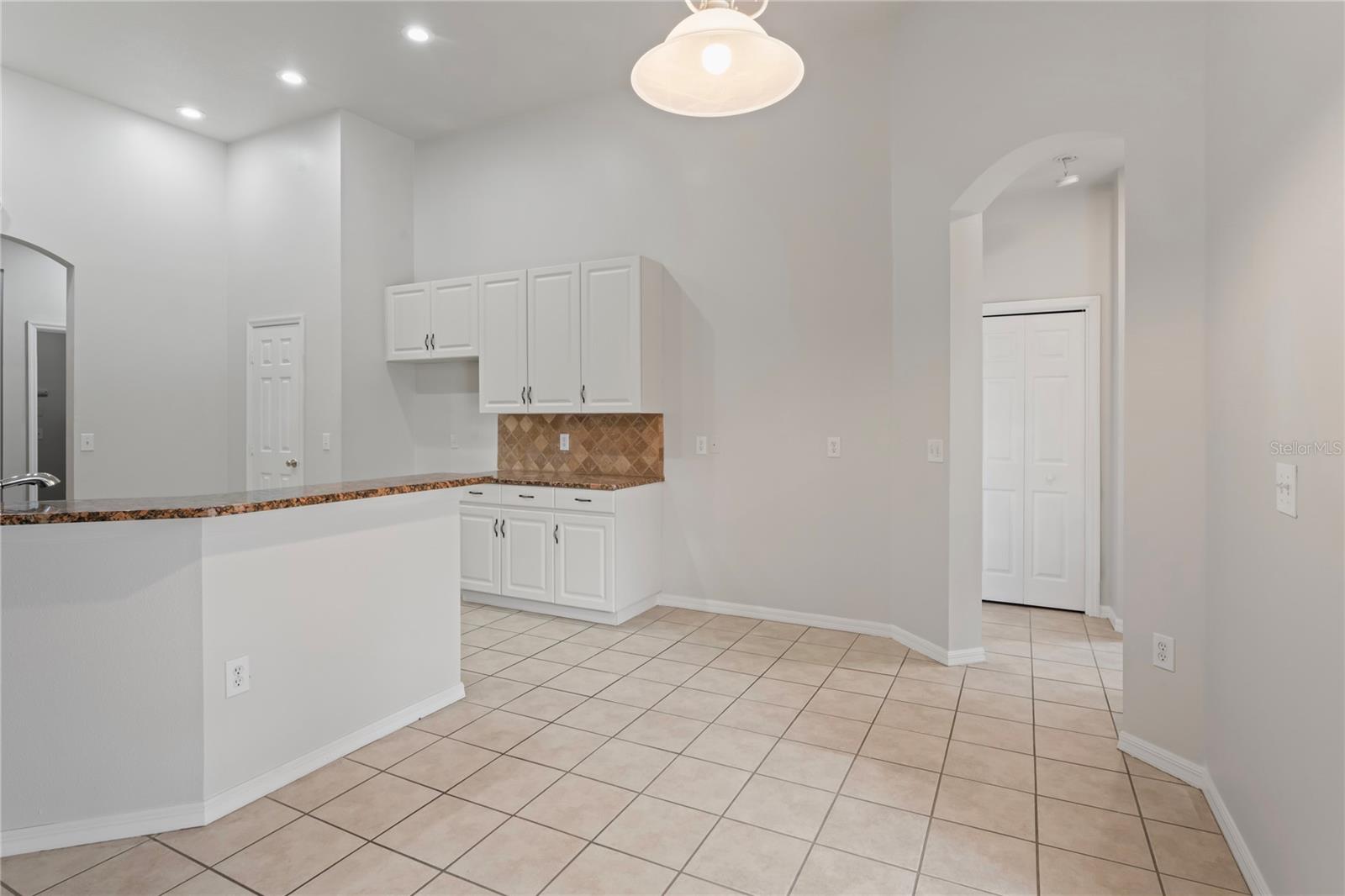 Image 8 of 27 For 16119 Bridgedale Drive