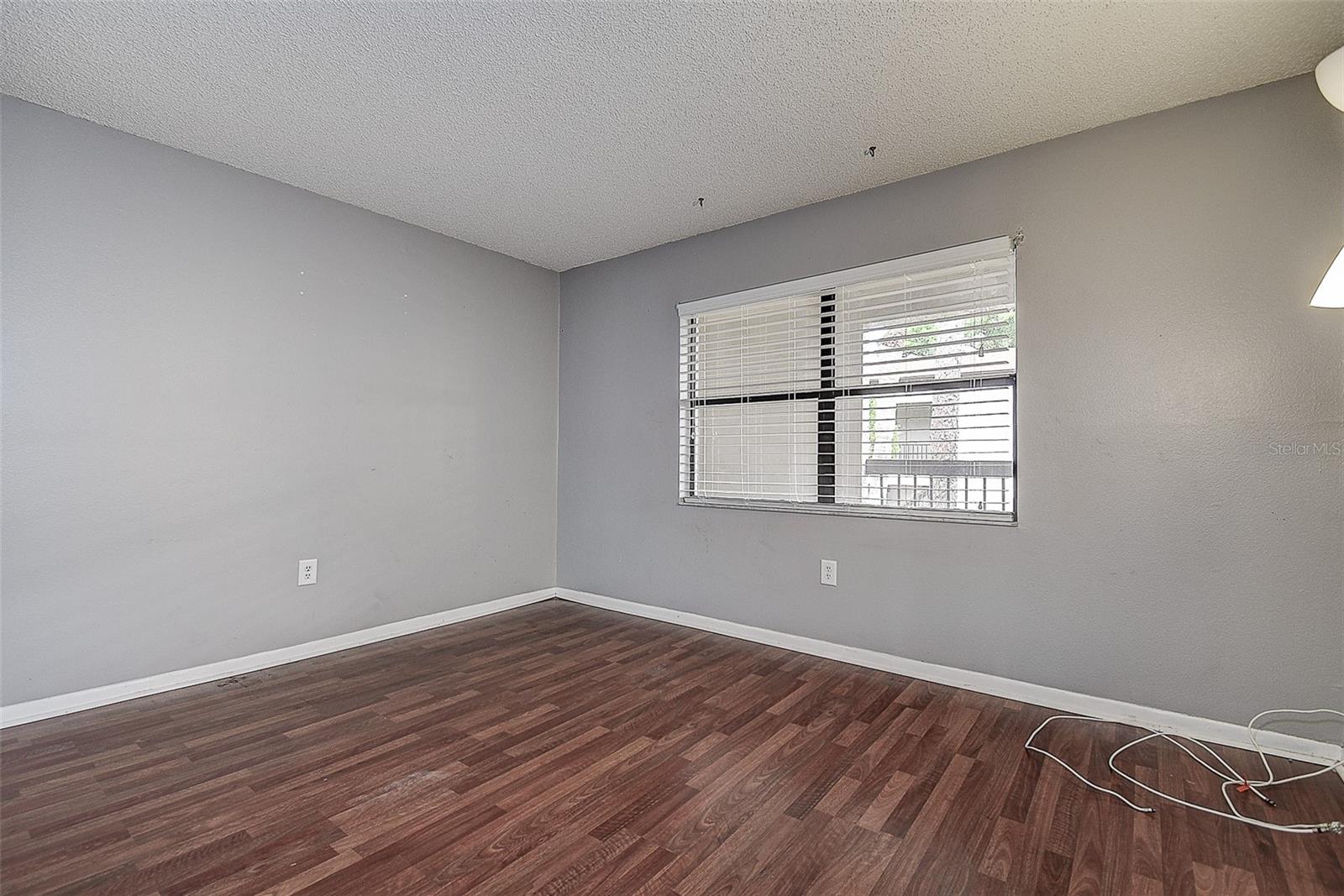 Image 25 of 43 For 2971 Estancia Boulevard 328