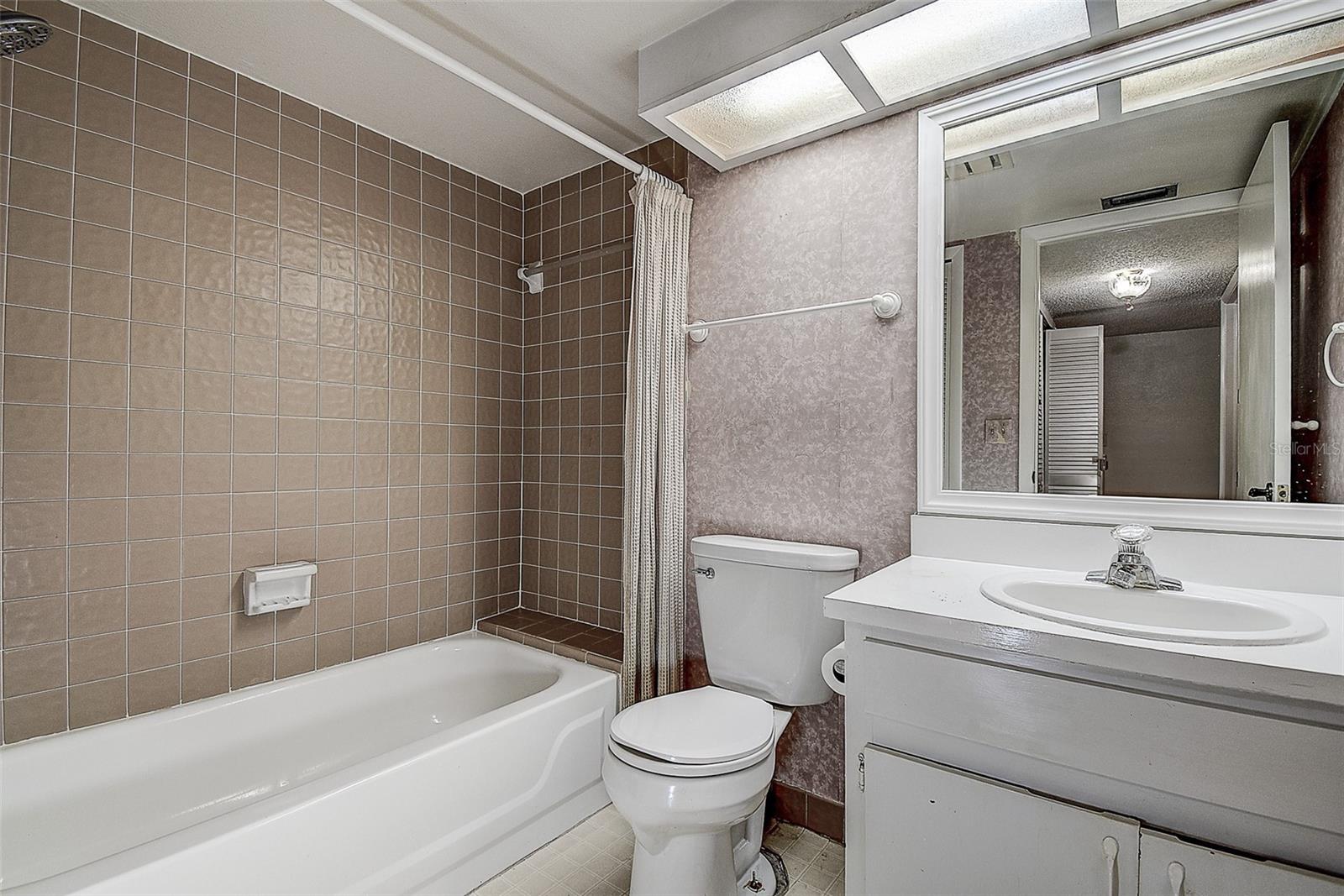 Image 26 of 43 For 2971 Estancia Boulevard 328