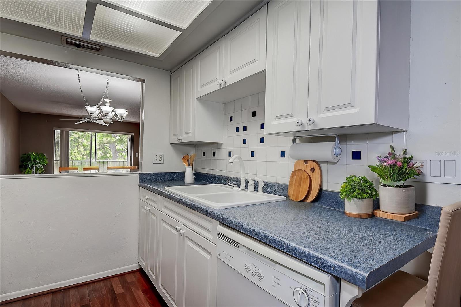 Image 8 of 43 For 2971 Estancia Boulevard 328