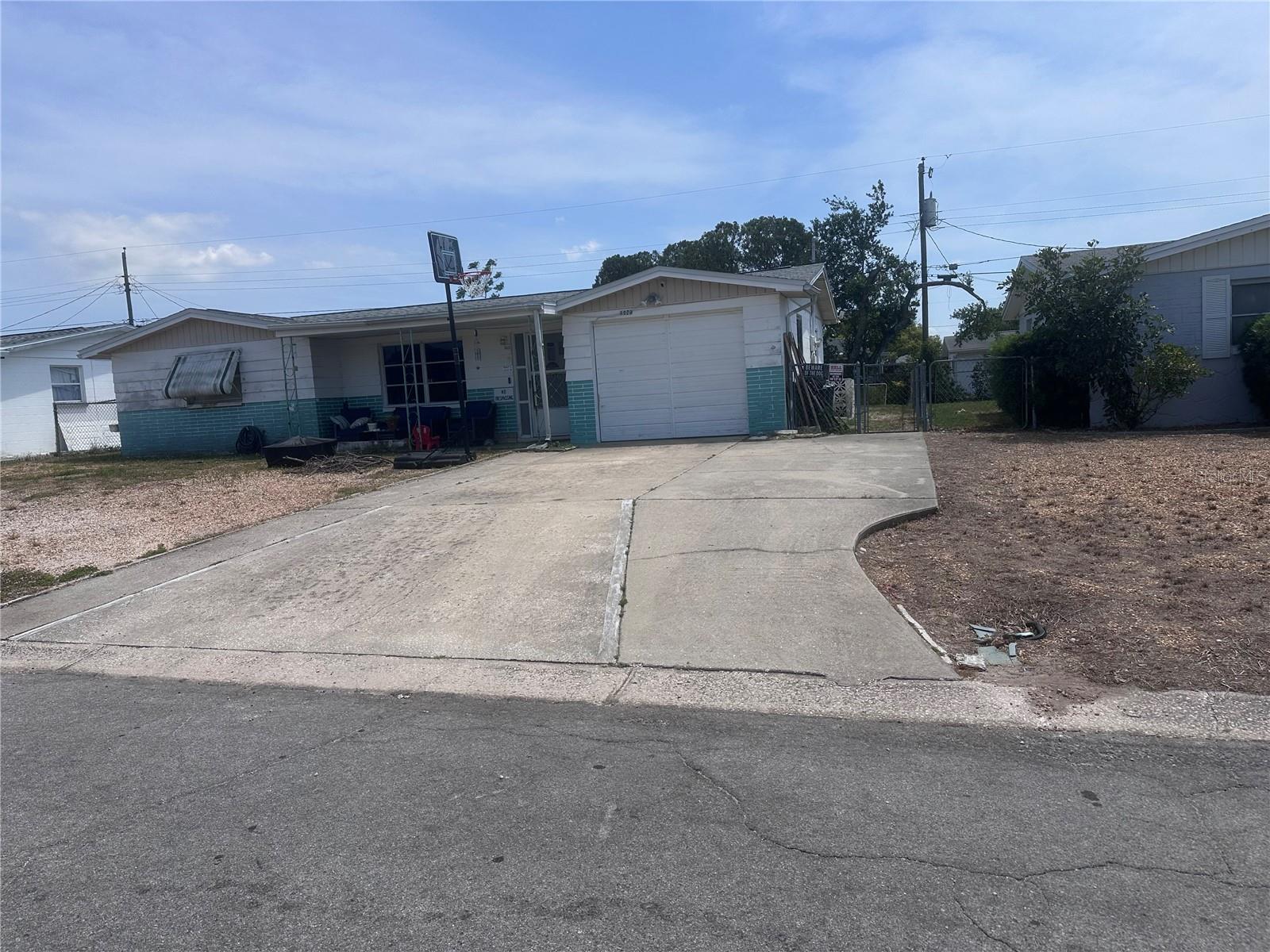 Listing Details for 4920 Zodiac Avenue, HOLIDAY, FL 34690