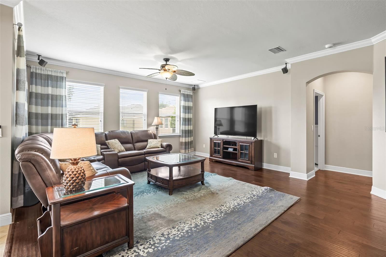 Image 18 of 57 For 3204 Mapleridge Drive