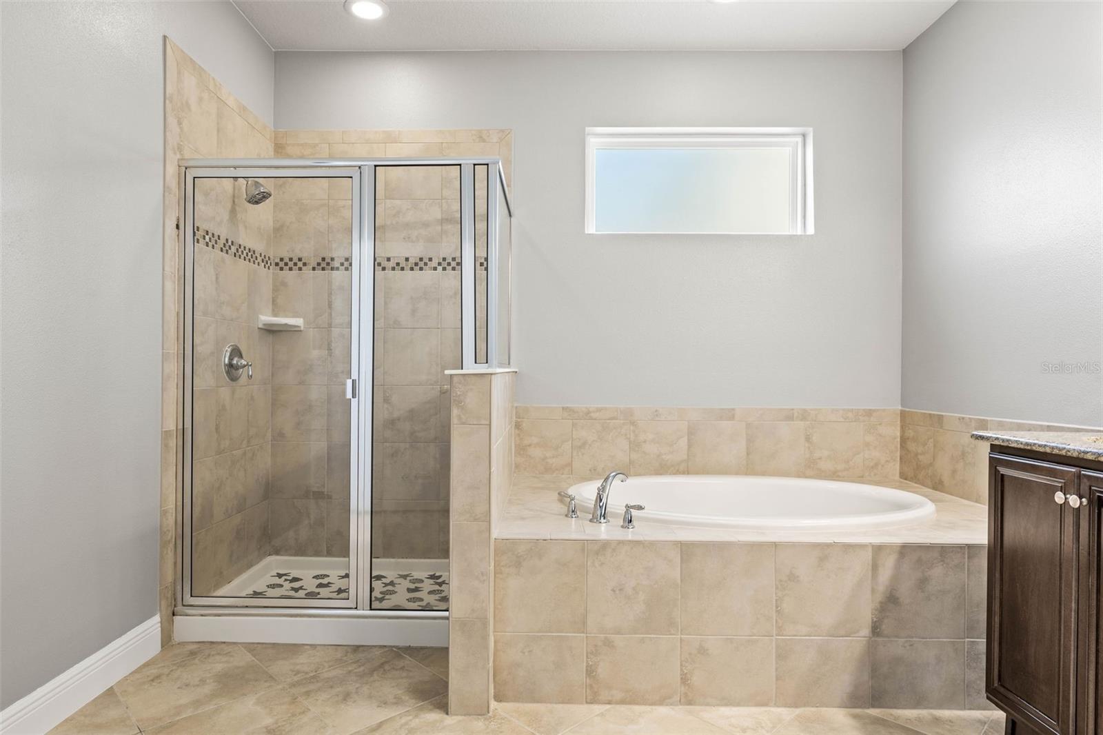 Image 36 of 57 For 3204 Mapleridge Drive