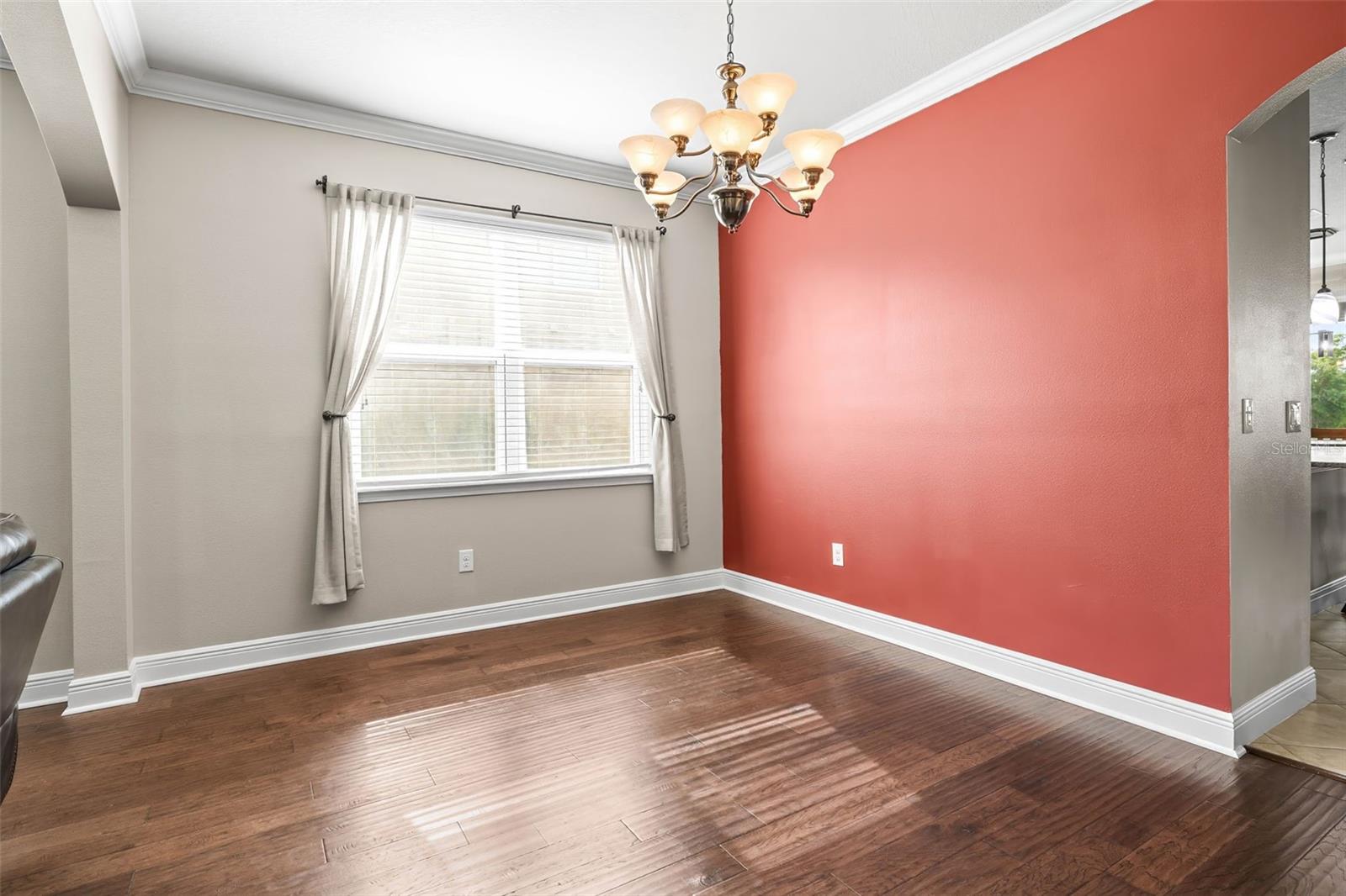 Image 9 of 57 For 3204 Mapleridge Drive