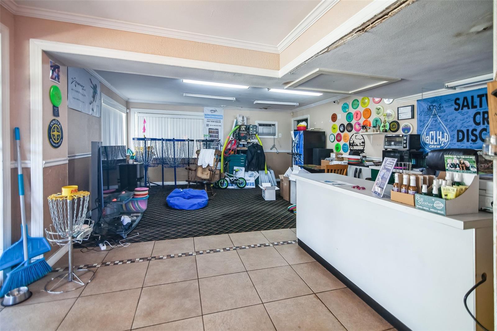 Listing photo id 13 for 1200 8th Avenue Sw 1