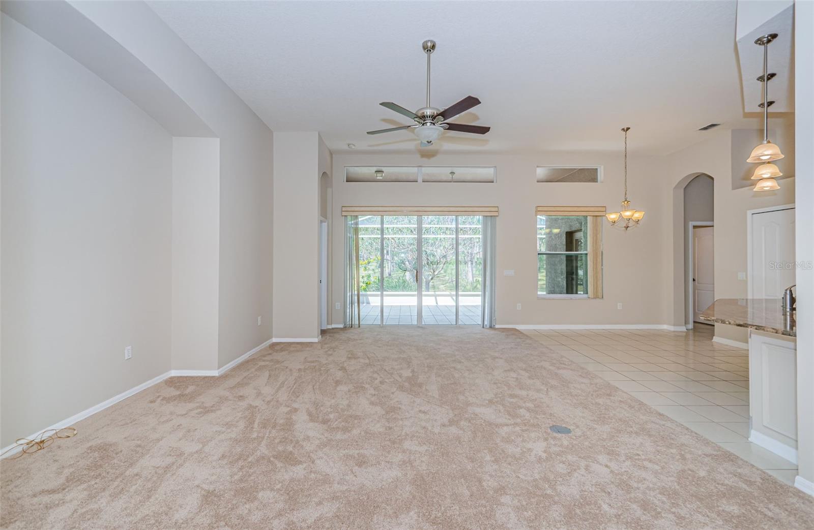 Image 17 of 88 For 617 Glastonbury Court