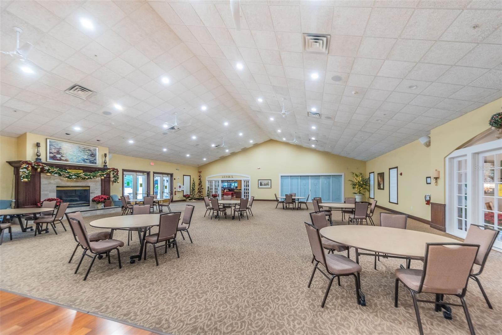 Image 47 of 88 For 617 Glastonbury Court