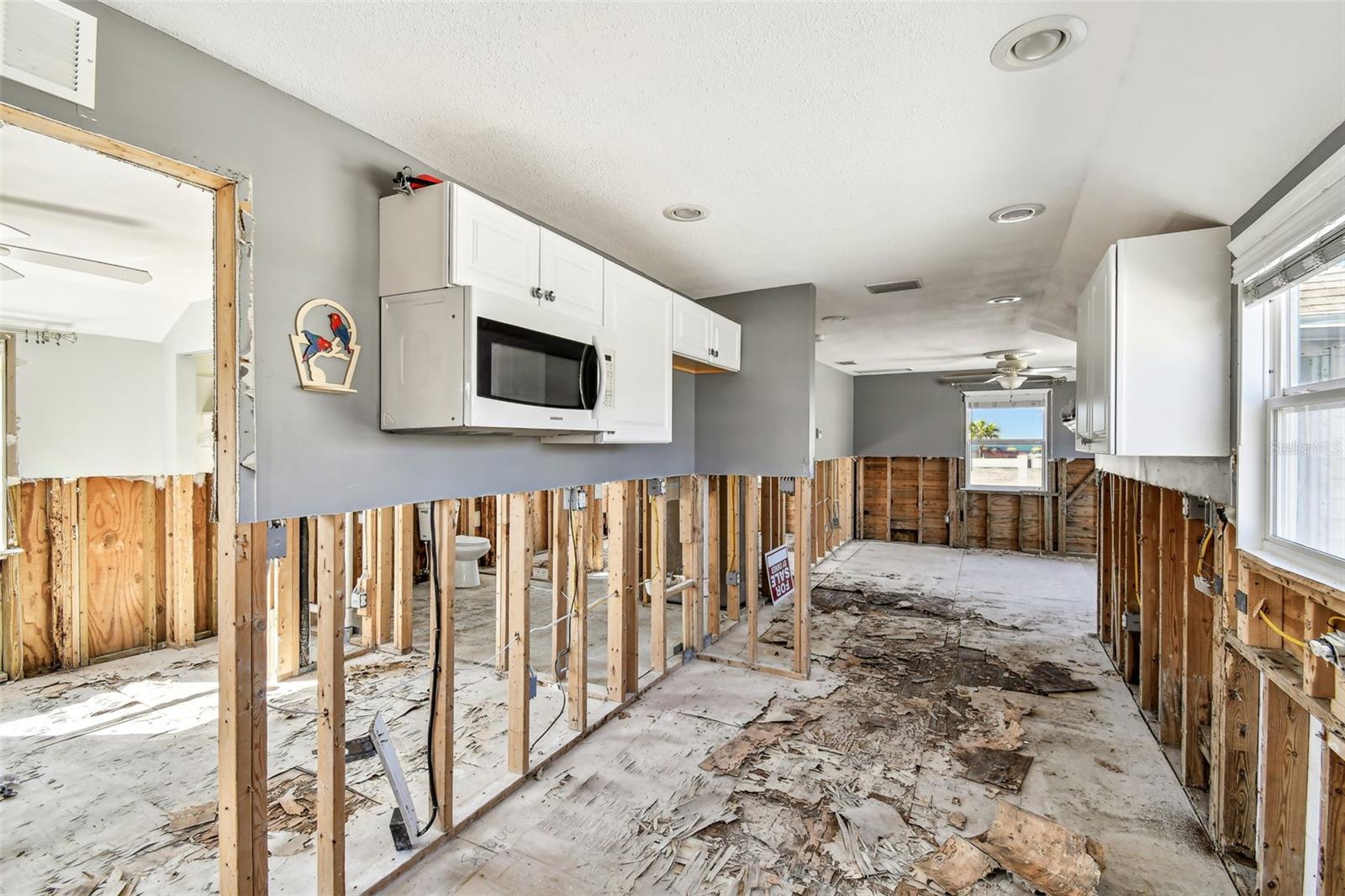 Image 18 of 59 For 101 146th Avenue