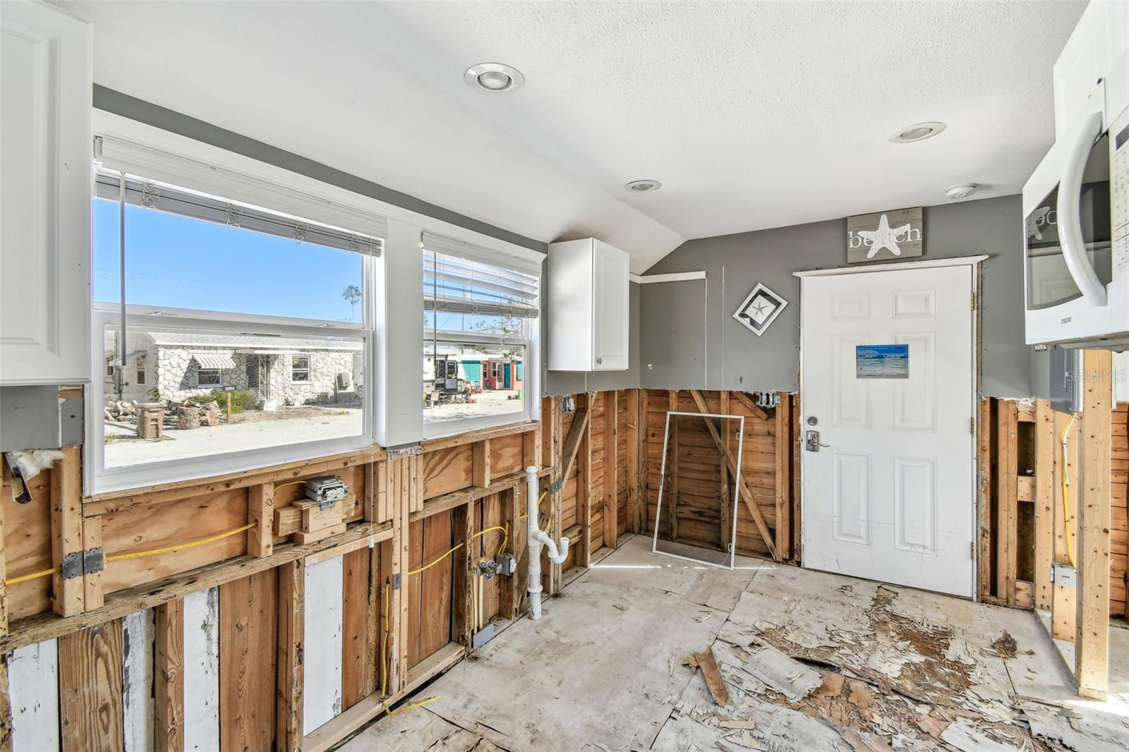Image 20 of 59 For 101 146th Avenue
