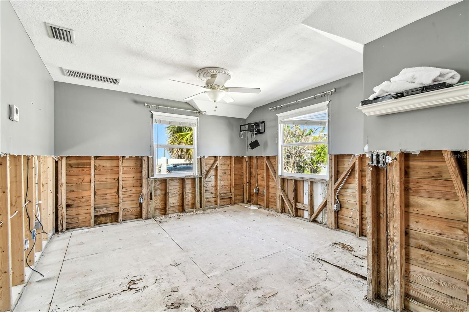 Image 21 of 59 For 101 146th Avenue