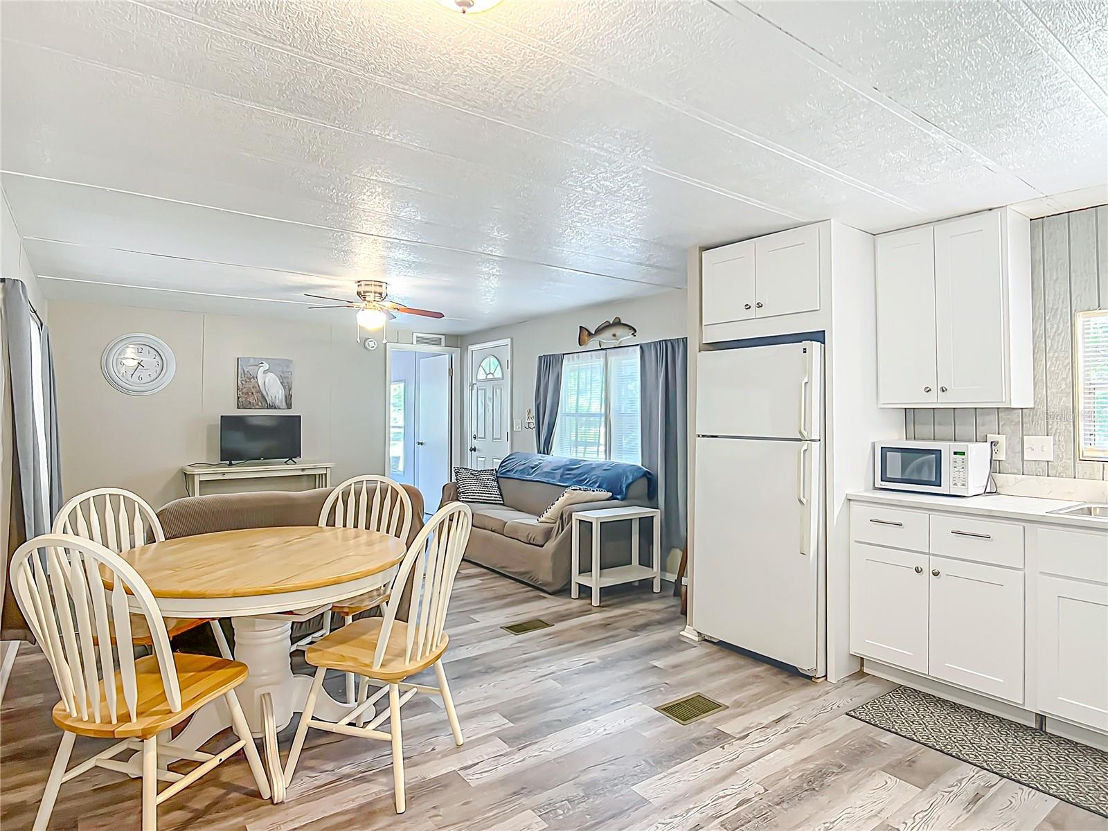 Image 10 of 34 For 7989 Longfellow Street