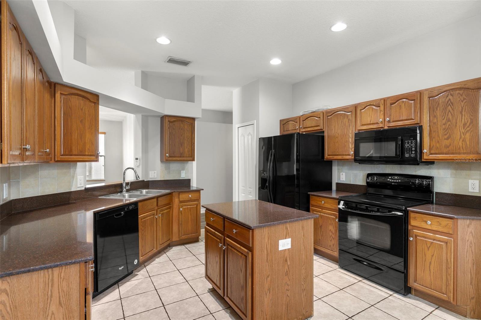 Image 18 of 34 For 9818 White Barn Way