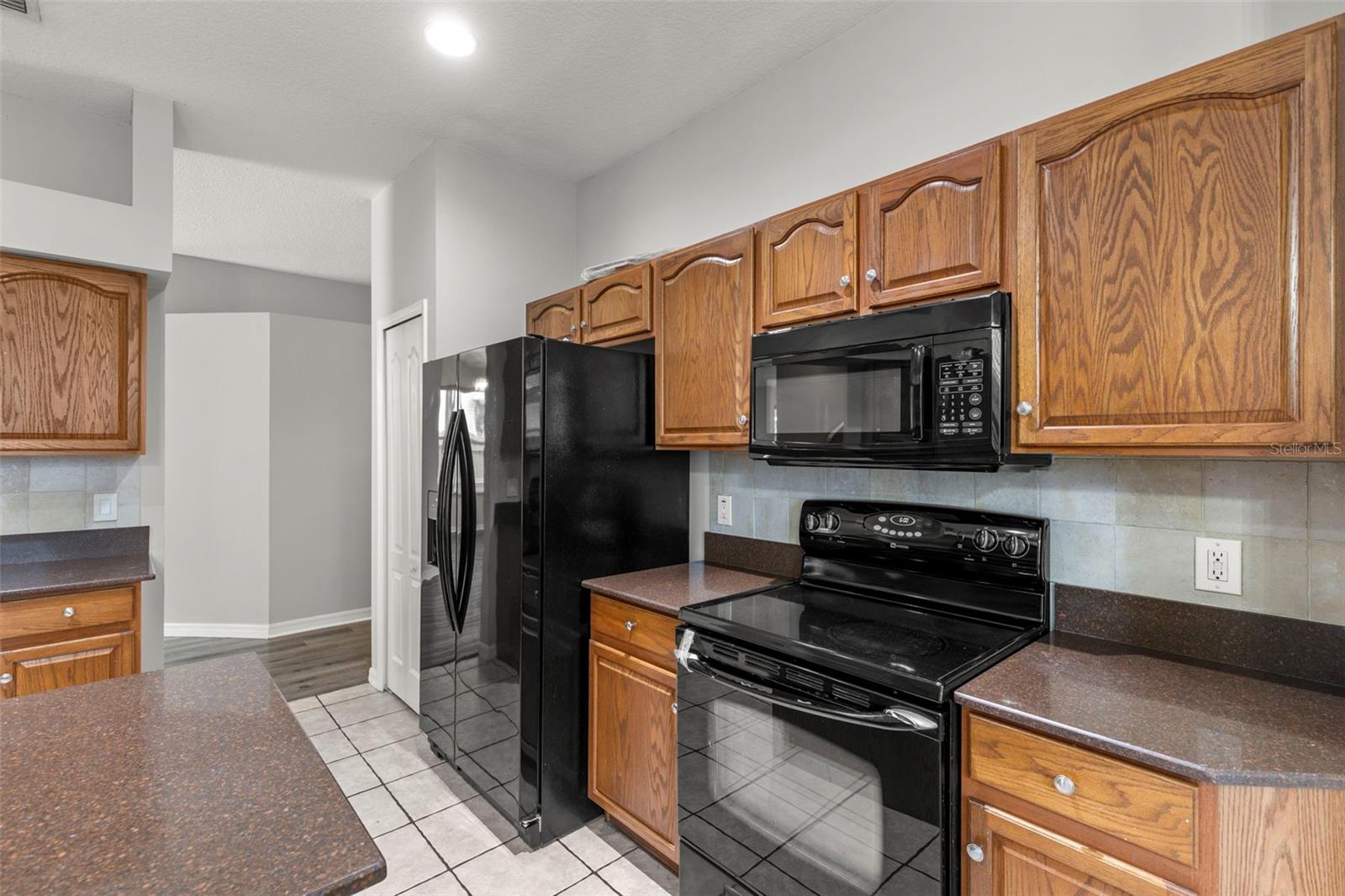 Image 20 of 34 For 9818 White Barn Way